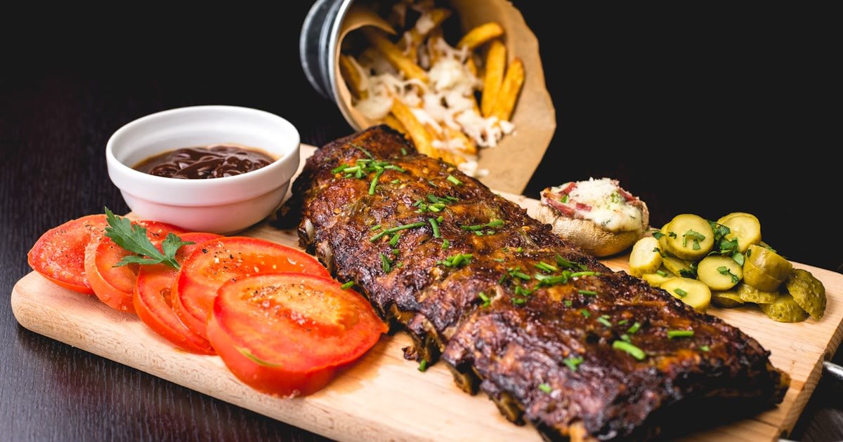 Tepsi Kebabı: Hatay'ın Gururu Fırından Çıkıyor