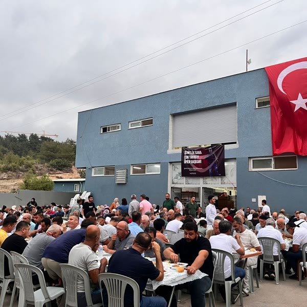 Fabrika sahasında toplu yemek organizasyonu