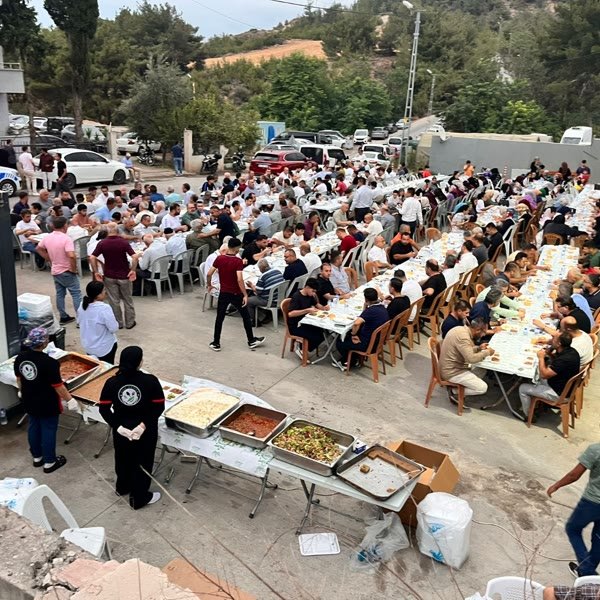 Açık hava organizasyonu ve servis hattı — kuşbakışı