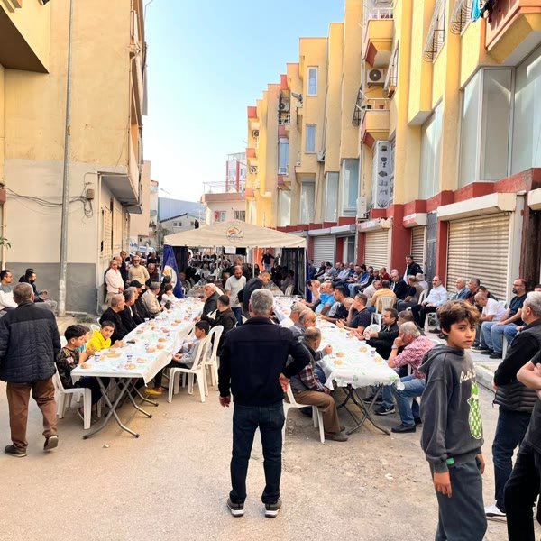 Mahalle iftarından bir başka kare