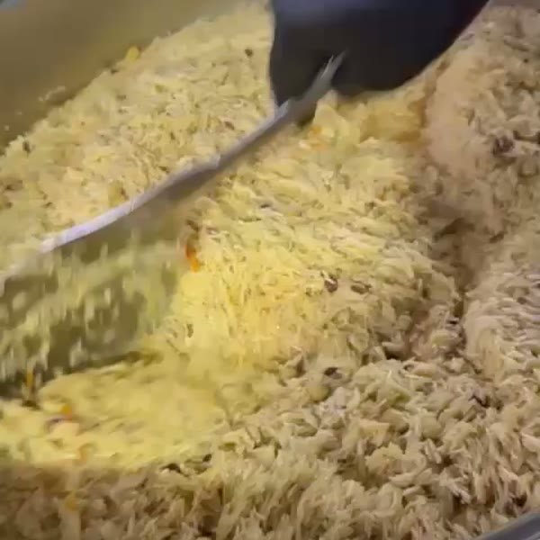 Kazanda günlük pilav üretimi — üretim mutfağımızdan (video)